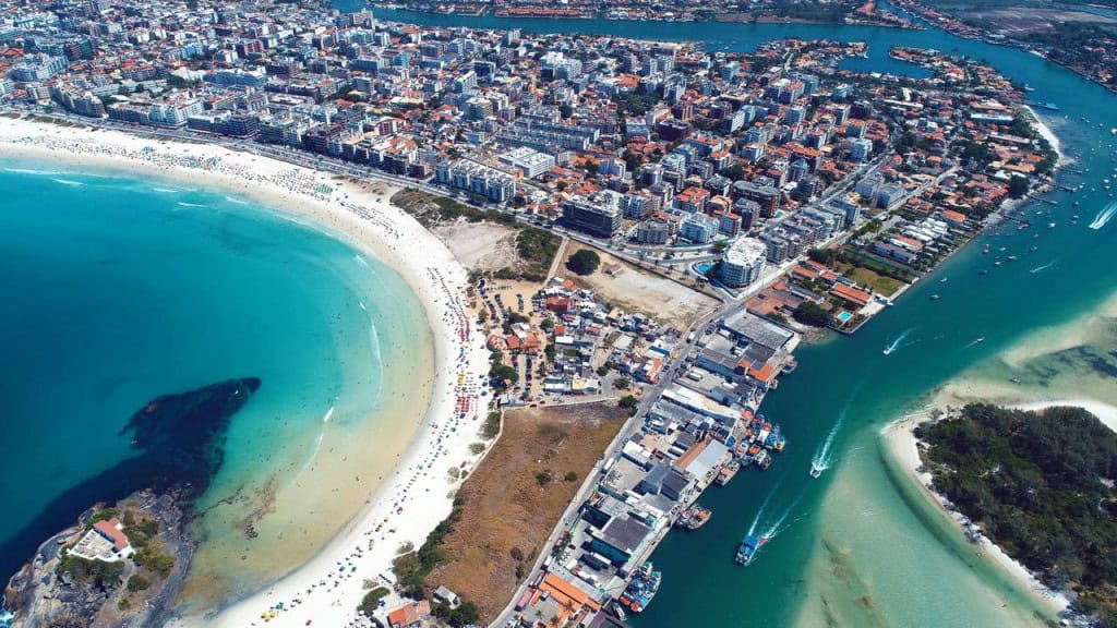 Serra ou litoral? Veja onde aproveitar melhor a aposentadoria no Rio