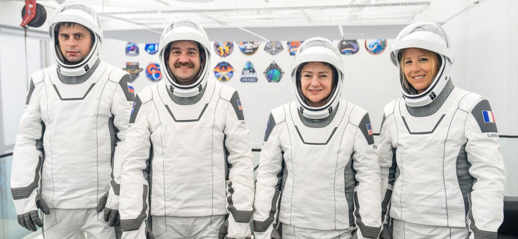 Falcon 9 é liberado e SpaceX confirma lançamento da Crew-12