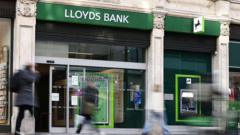 Lloyds bank reveals IT glitch affected almost half a million customers